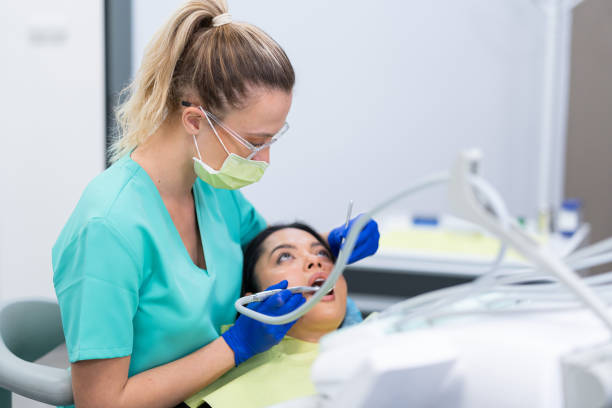 Best Emergency Dentist for Knocked-Out Tooth in Sigourney, IA